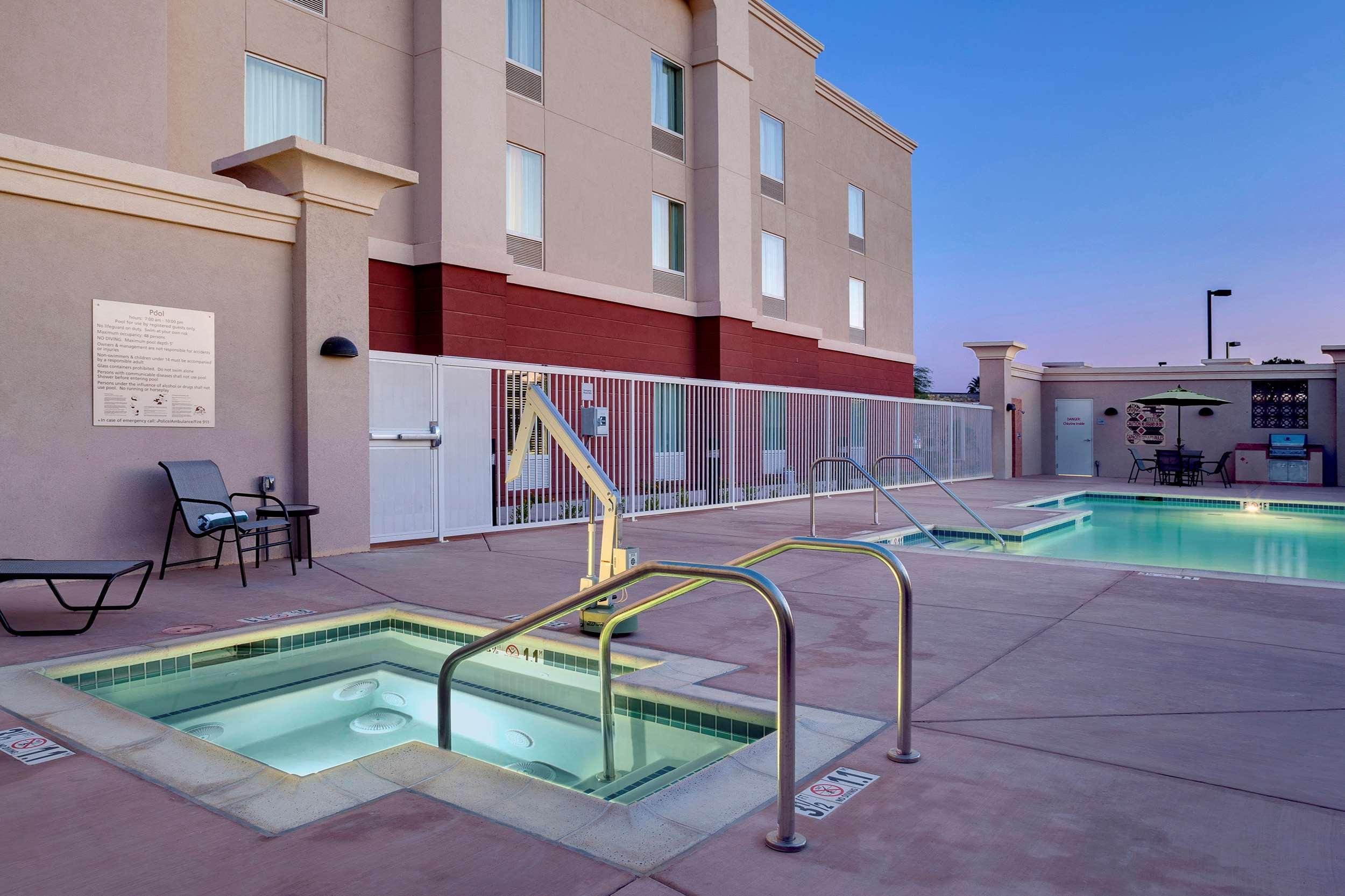 Hampton Inn & Suites Blythe, Ca Eksteriør billede